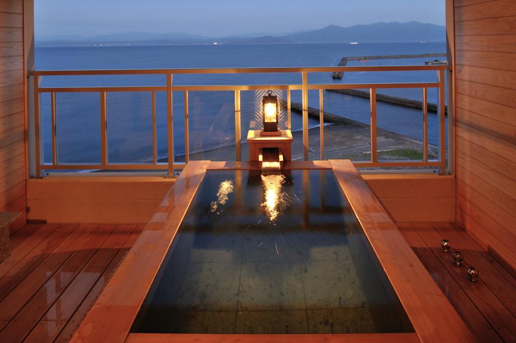Ibusuki Seaside Hotel Exterior photo